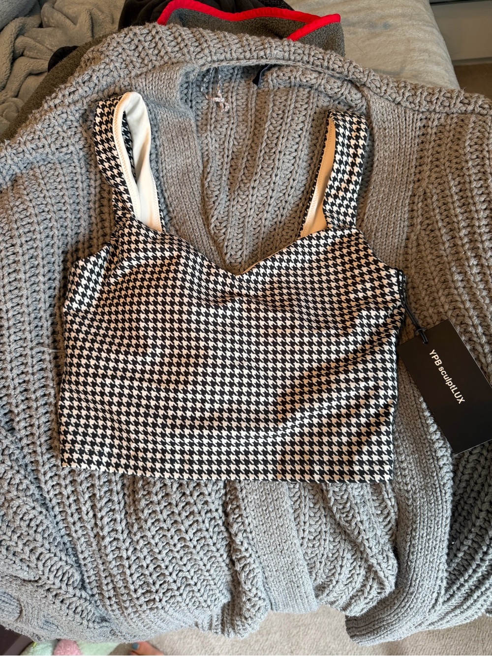 Abercrombie & Fitch Black and White Houndstooth Crop Tank